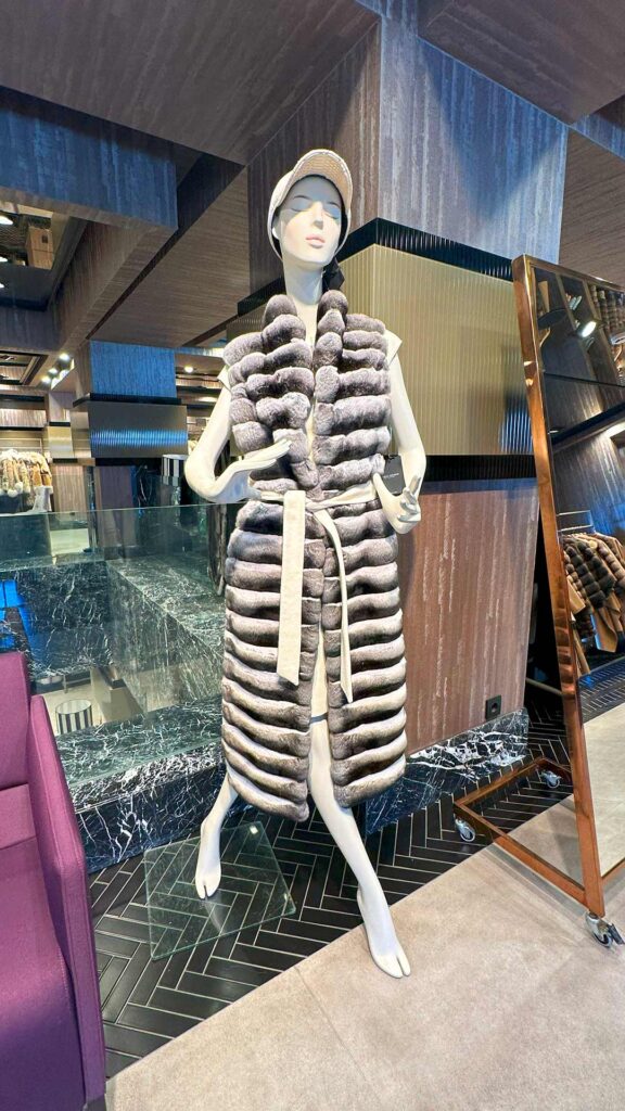 fur and leather Boutique
